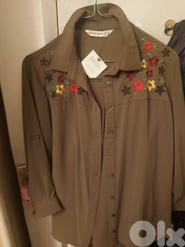 للبيع قميص نسائي 0