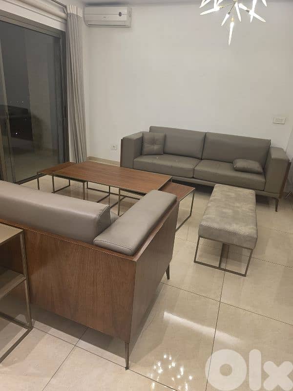 Full living salon and dining room 0