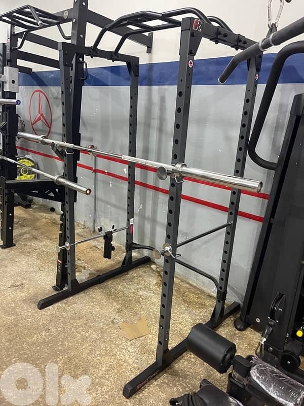 Cage new with landmine press good quality 0