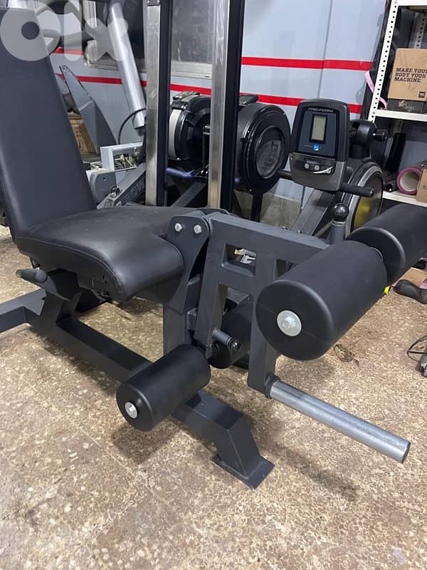 Leg ext/curl new plate loaded heavy duty 1