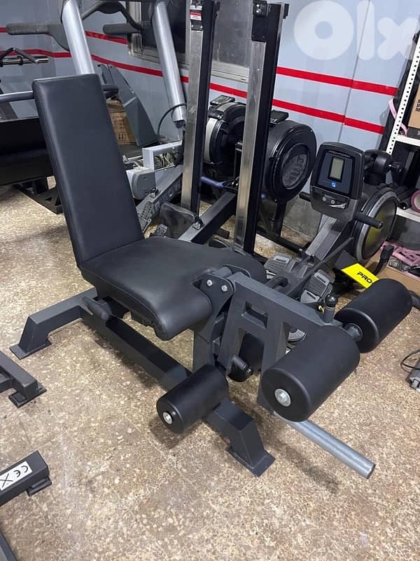 Leg ext/curl new plate loaded heavy duty 2