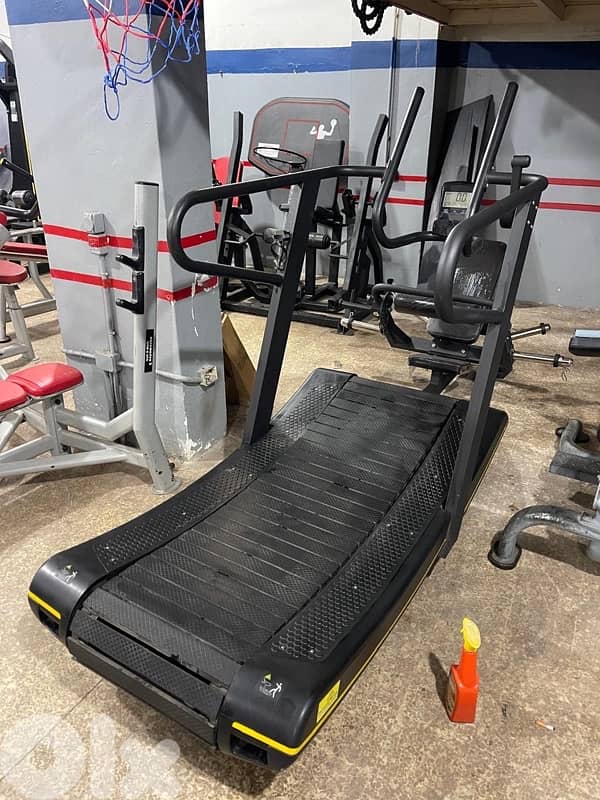 Curve treadmill like new used one week 2