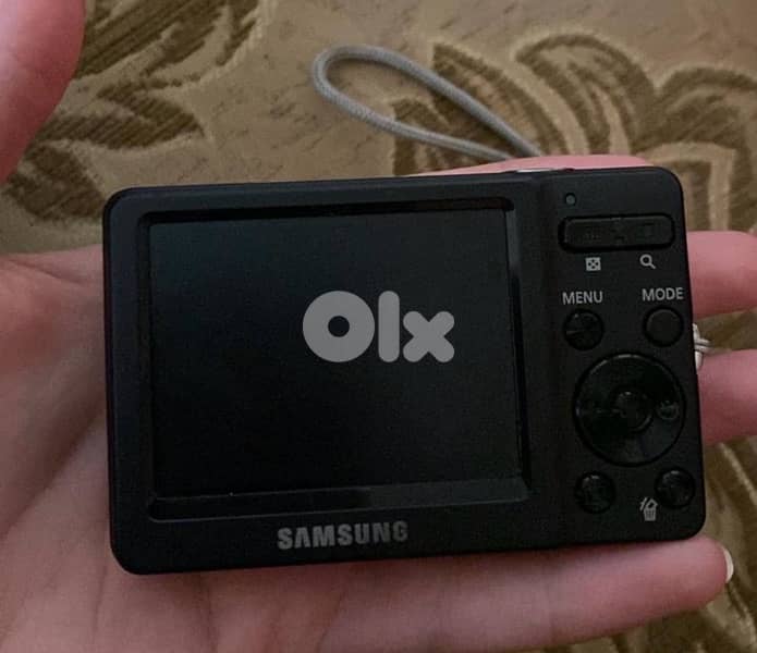 Samsung digital camera with card, charger and cable 1