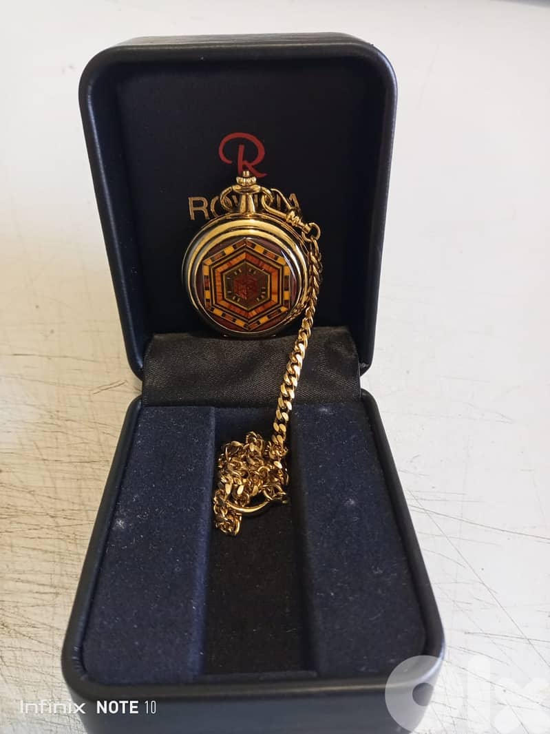 ROVINA Gents Watch 1