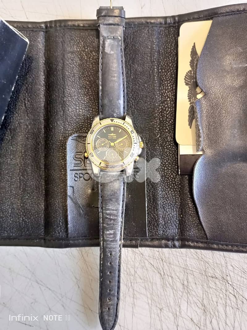 SECTOR Hand Watch 1