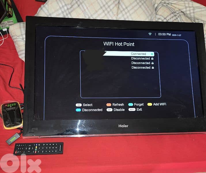 tv 32" in a good condition + iptv mediastar receiver + wall hanger. 1