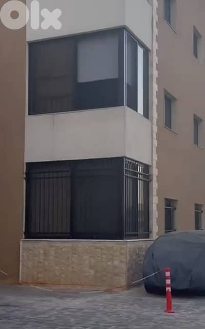 شقه جديده للبيع راسمسقا قرب البلدية