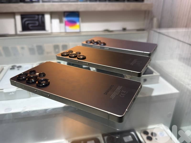 Samsung S25 Ultra 256Gb Like New: - Mint Condition 2