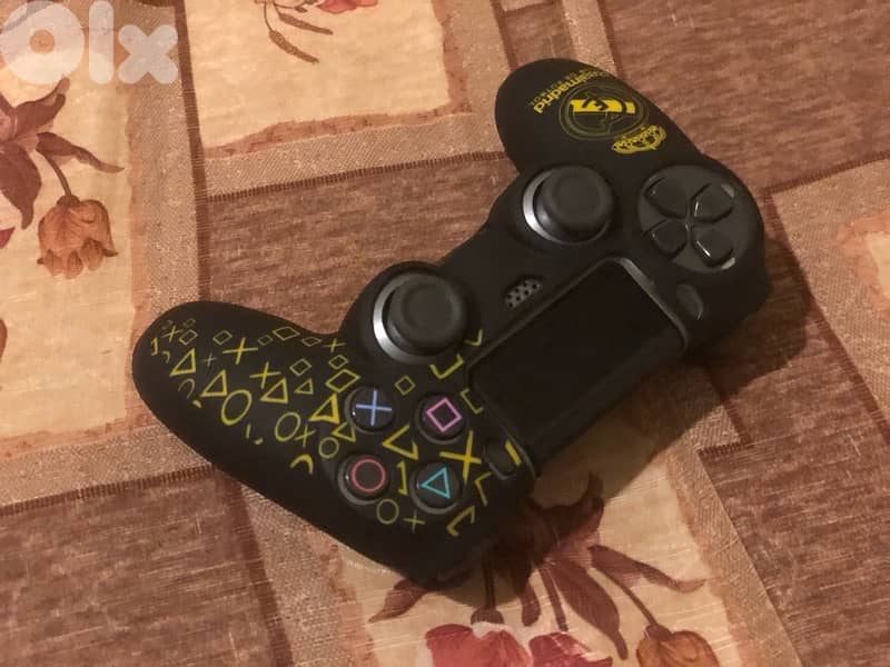 ps4 controller used for 10$ 0