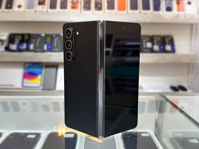 Samsung Z Fold 5 256Gb/12Ram Like New: - Mint Condition