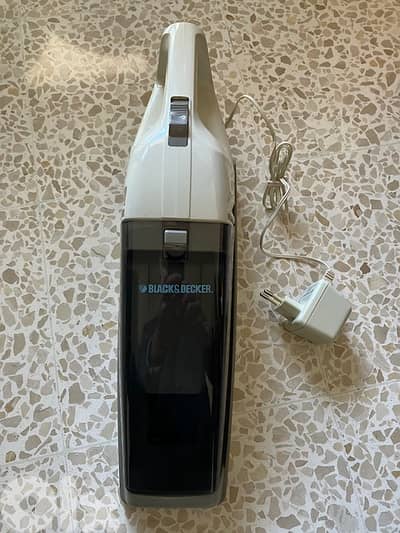 Black and Decker Hand VACUUM