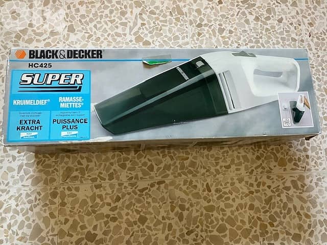 Black and Decker Hand VACUUM 2