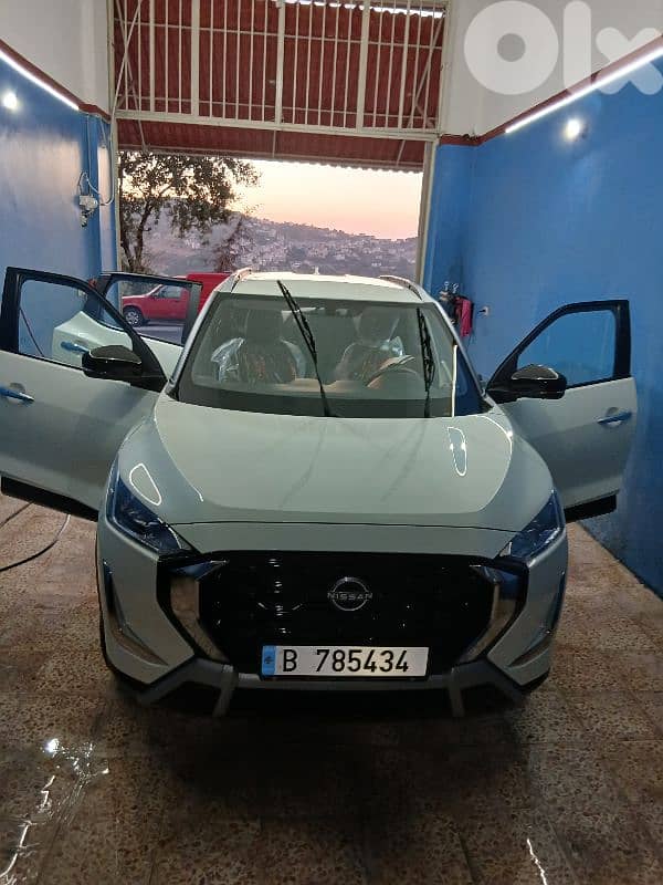 نيسان ماجنايت 2025 0