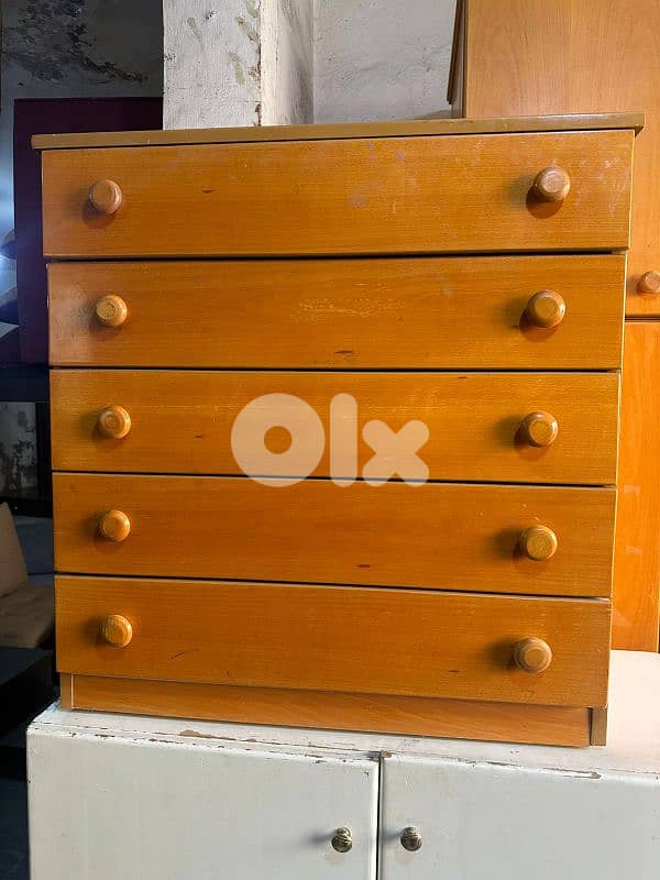 اوضة نوم سويدي تختين ملبسة قشر شبه جديدة مع فرشات 7