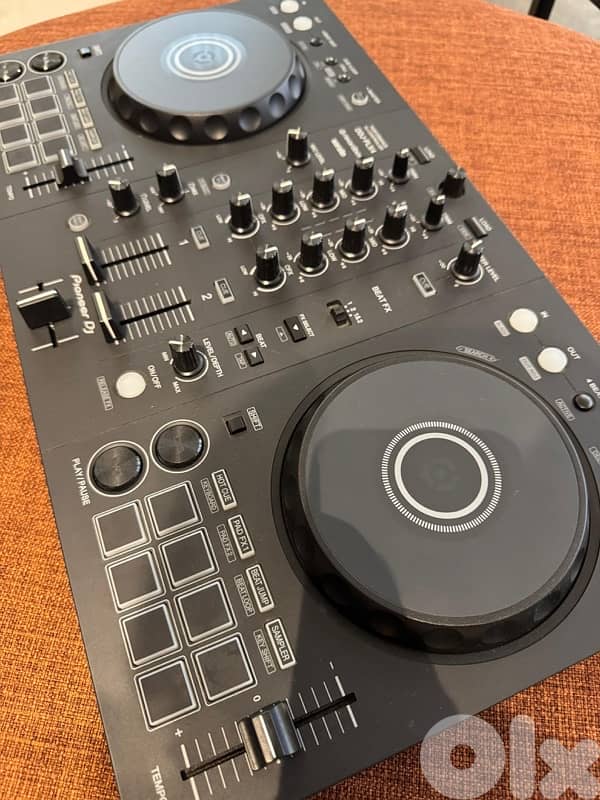 Ddj FLX4 1