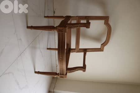 High-Quality Wooden Furniture for Sale – Hand-Crafted & Well-Maintaine