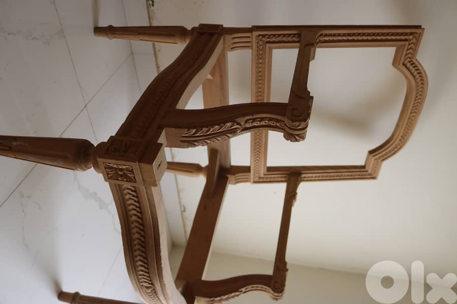 High-Quality Wooden Furniture for Sale – Hand-Crafted & Well-Maintaine 1