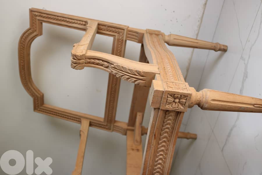 High-Quality Wooden Furniture for Sale – Hand-Crafted & Well-Maintaine 2