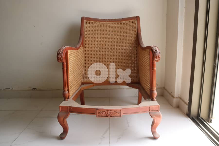 High-Quality Wooden Furniture for Sale – Hand-Crafted & Well-Maintaine 9