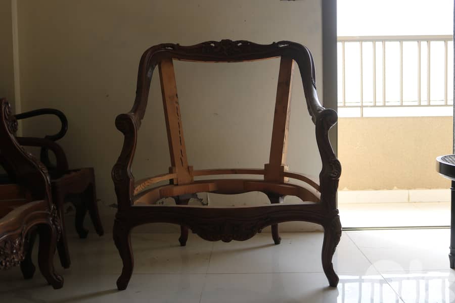 High-Quality Wooden Furniture for Sale – Hand-Crafted & Well-Maintaine 13