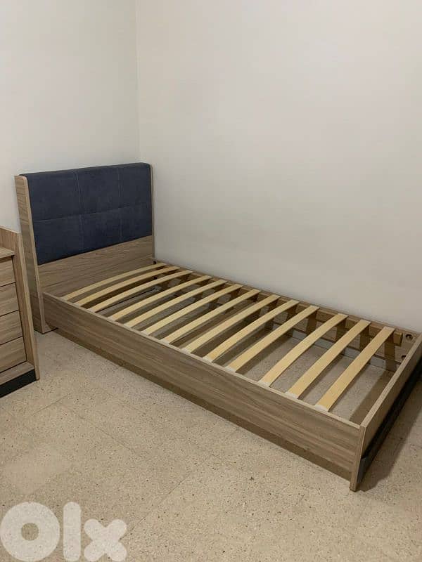 اوضة نوم شغل بيوتي هوم تختين شبه جديدة سحاب 3