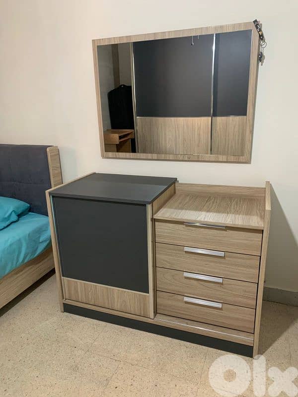 اوضة نوم شغل بيوتي هوم تختين شبه جديدة سحاب 5