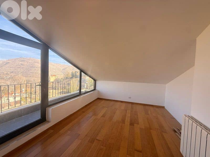 Faraya Prime Location Triplex 185 sqm + 25 sqm terrace 10