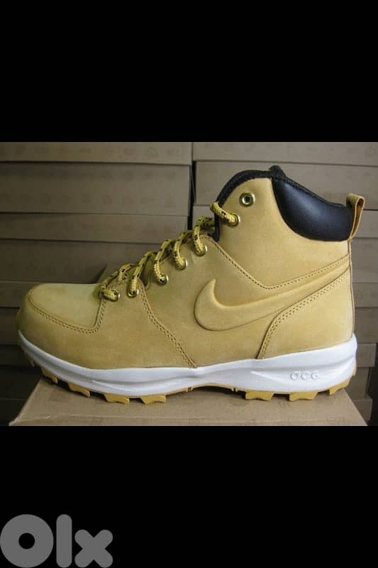 Nike manoa OG size 10/11 US 0