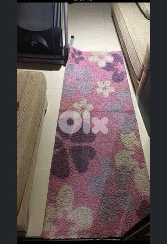 carpet used like new سجاد بحالة جيدة جدا 1