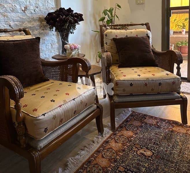 Vintage Wooden Armchairs / كرسيّان خشب كلاسيكيان 0