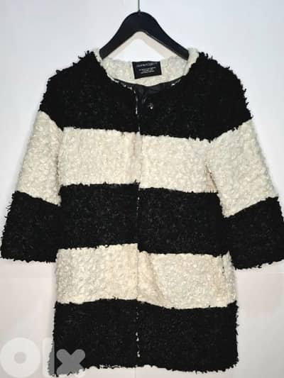 جاكيت سودا وبيضة بوكليه