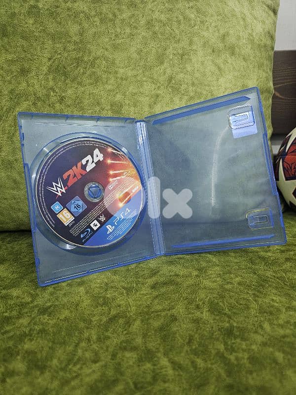 WWE 24 used like new 1