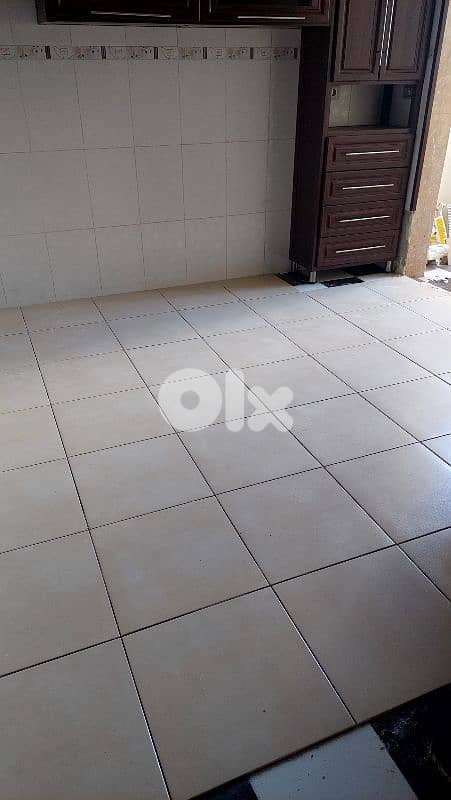 معلم بلاط 12