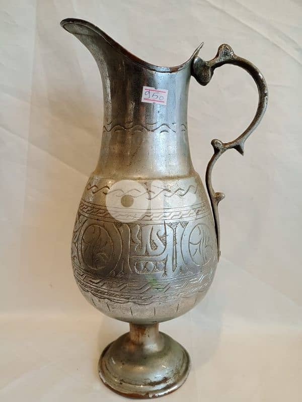إبريق قديم نحاس منقوش 1