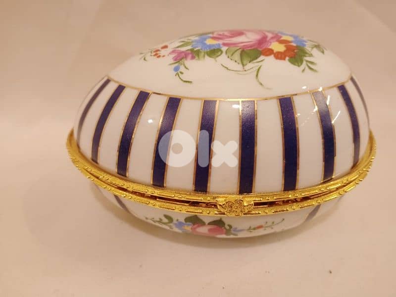 بيض بورسلان أنتيك مرسم حجم كبير 1