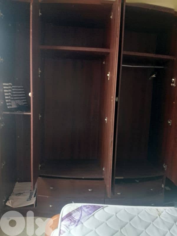 خزانه 6درف 1