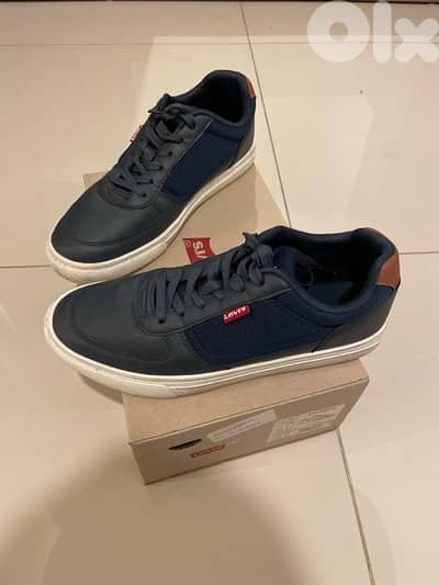 Levis Shoes