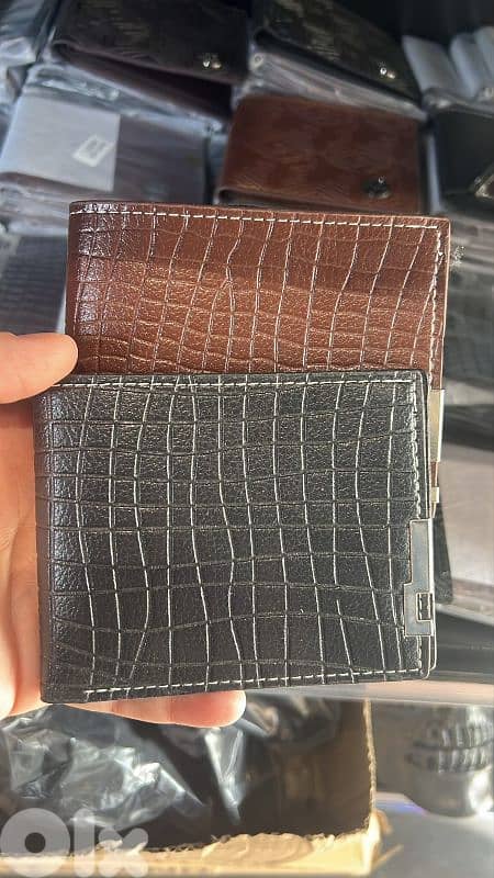 Stylish Crocodile-Pattern Men's Wallets 1