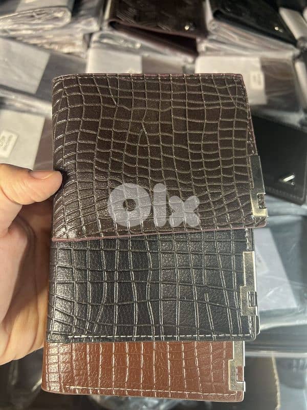 Stylish Crocodile-Pattern Men's Wallets 2