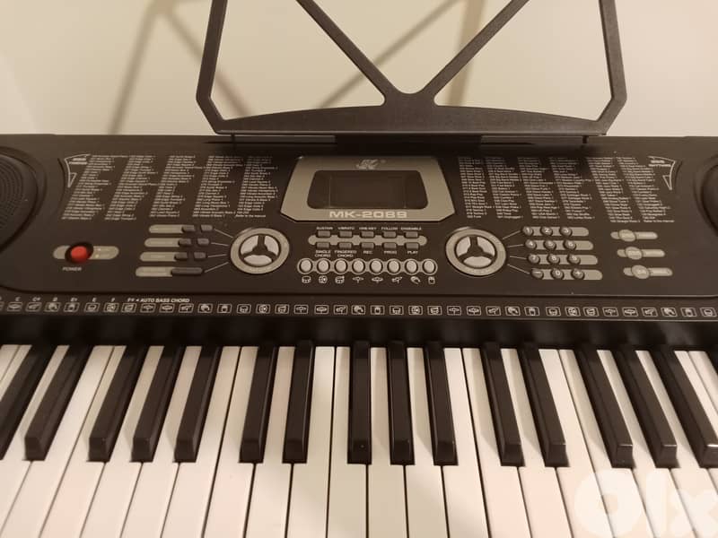 Keyboard piano 0