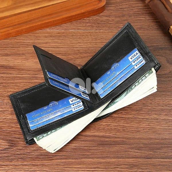 Elegant Leather Wallets in Classic Colors 2