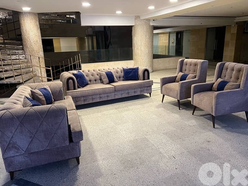 صالون جديد مستخدم اسبوع 4 قطع كلو زان 1