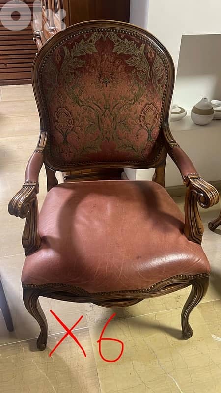 arm chair (leather and wood) 0
