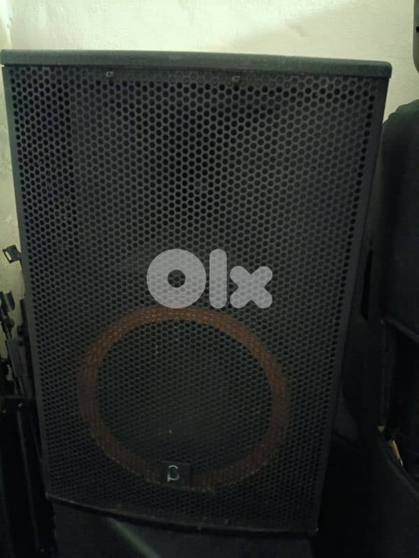 beta three.  - 2 pcs 12 inch - 2 pcs 15 inch with emplii 4