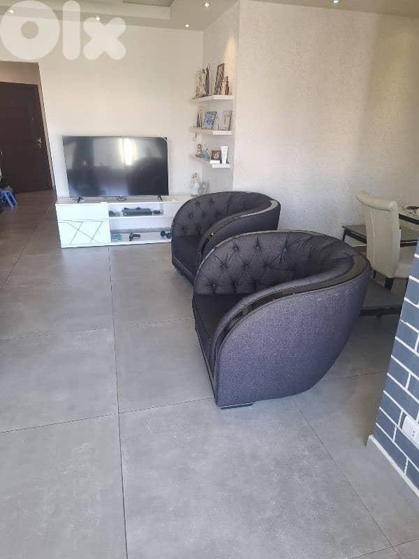 Used Living room for sale 2