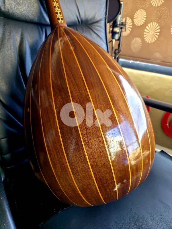 عود لبناني صناعة نقولا الحارس 1996 Lebanese Oud by Nicolas Al Hares 2