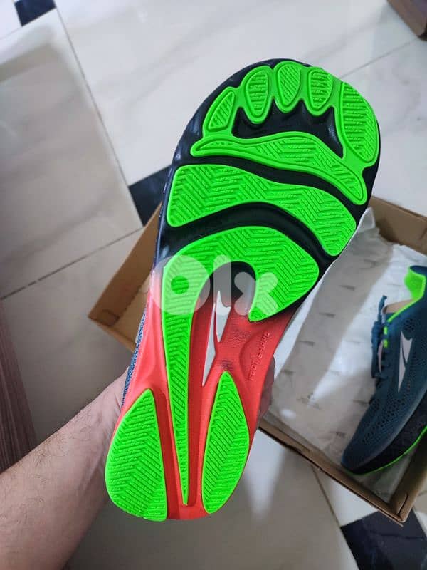 Altra Escalante Racer Zero Drop Running Shoes 4