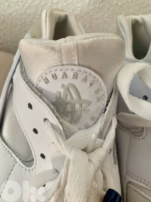 Original Nike Air Huarache “ Triple white” sneaker 5