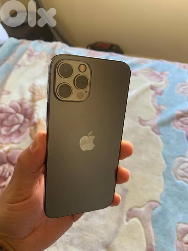 iphone 12 pro 2