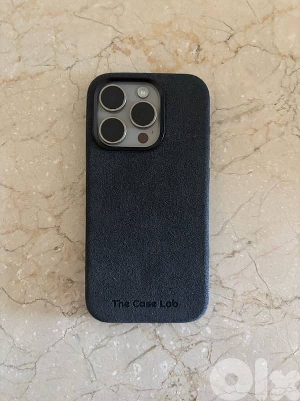 Iphone 15 pro Premium Alcantara case 9